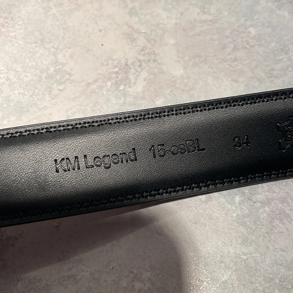KM Legend black leather belt